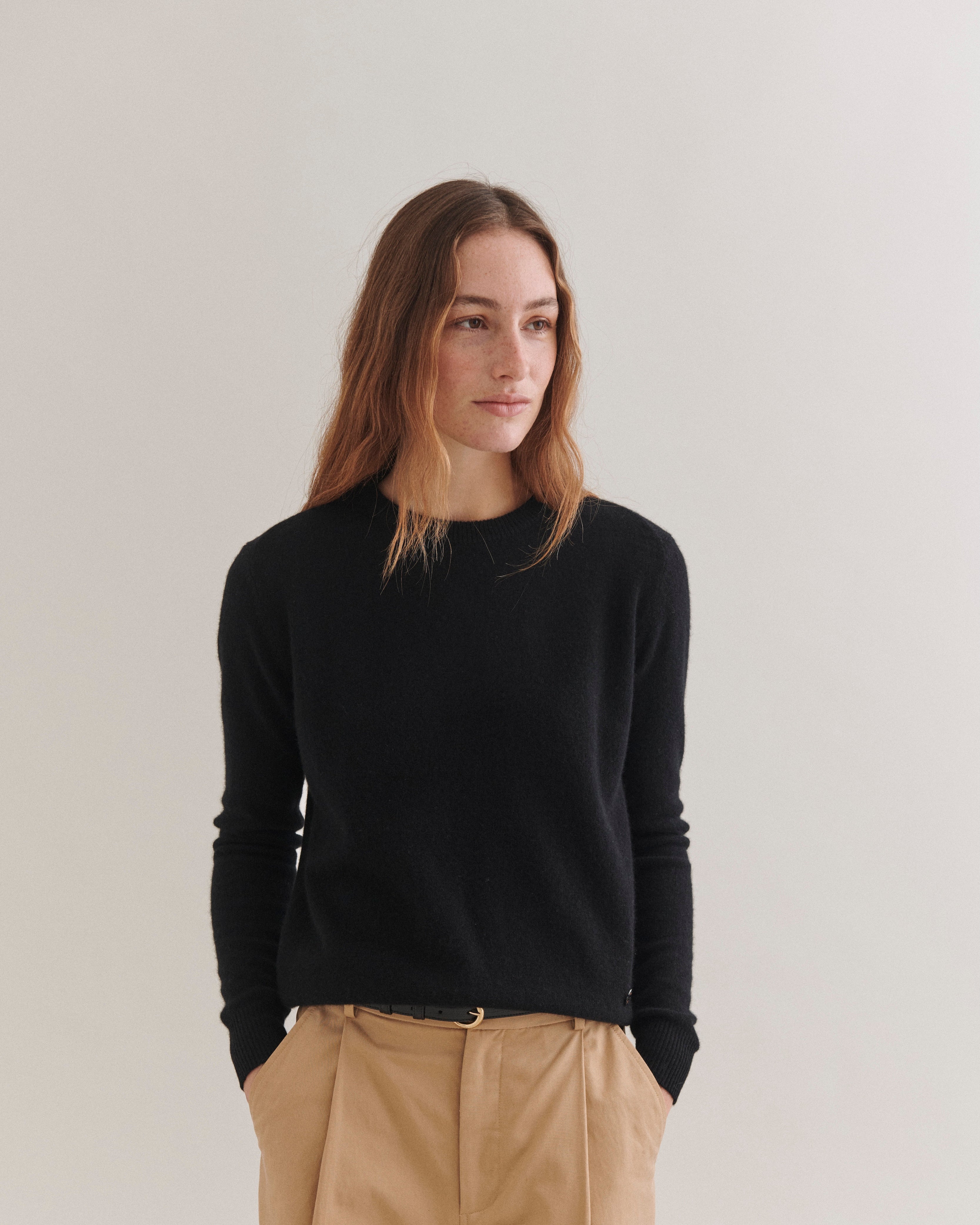 Beta Studios Abbie O-neck Basic Cashmere Tops Black
