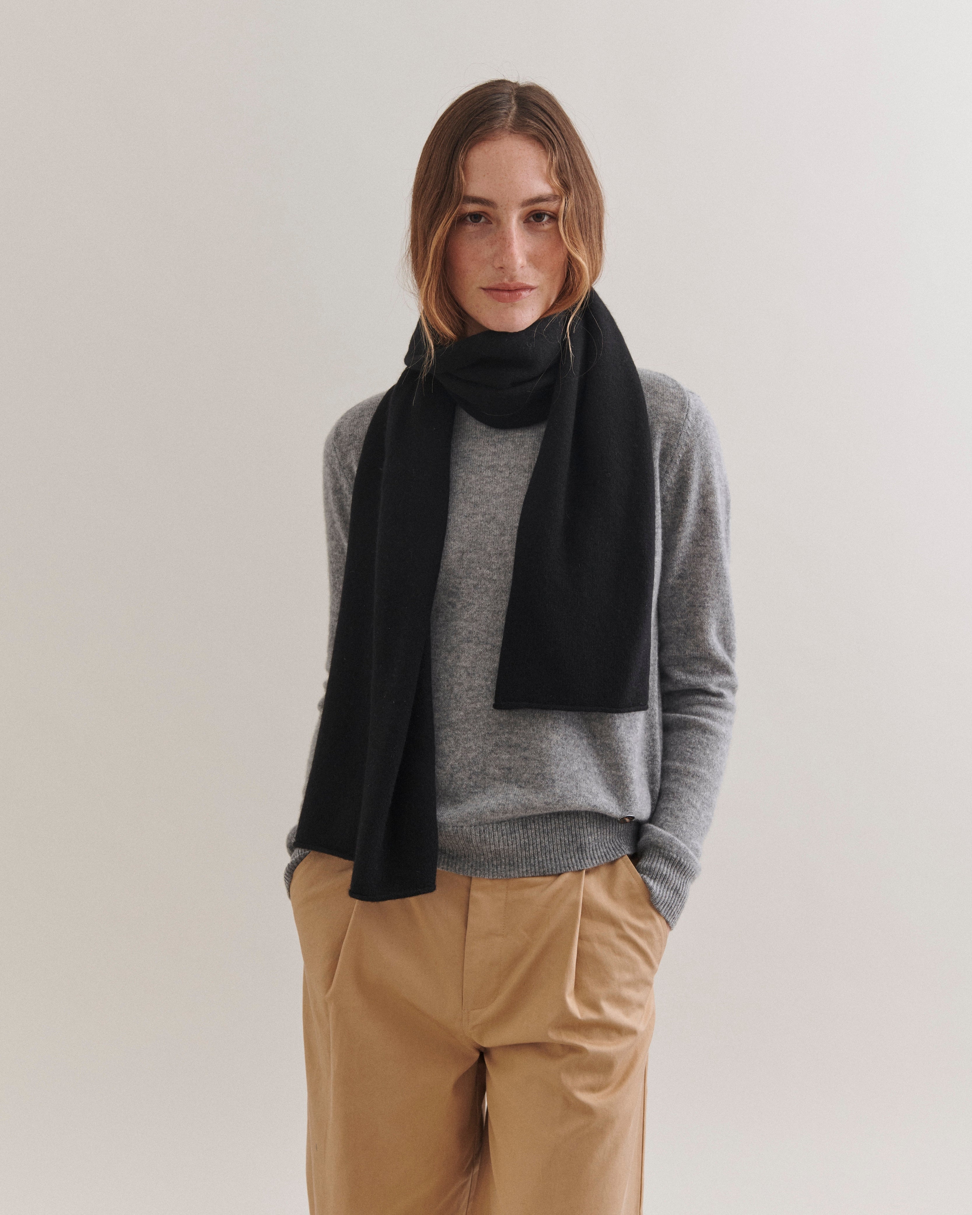 Beta Studios Aja Long Scarf Accessories Cashmere Black