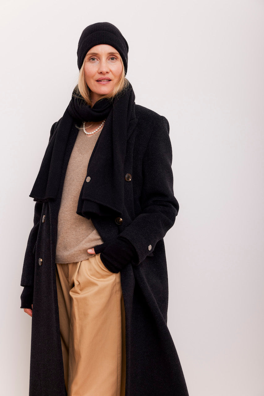 Beta Studios Aja Long Scarf Accessories Cashmere Black