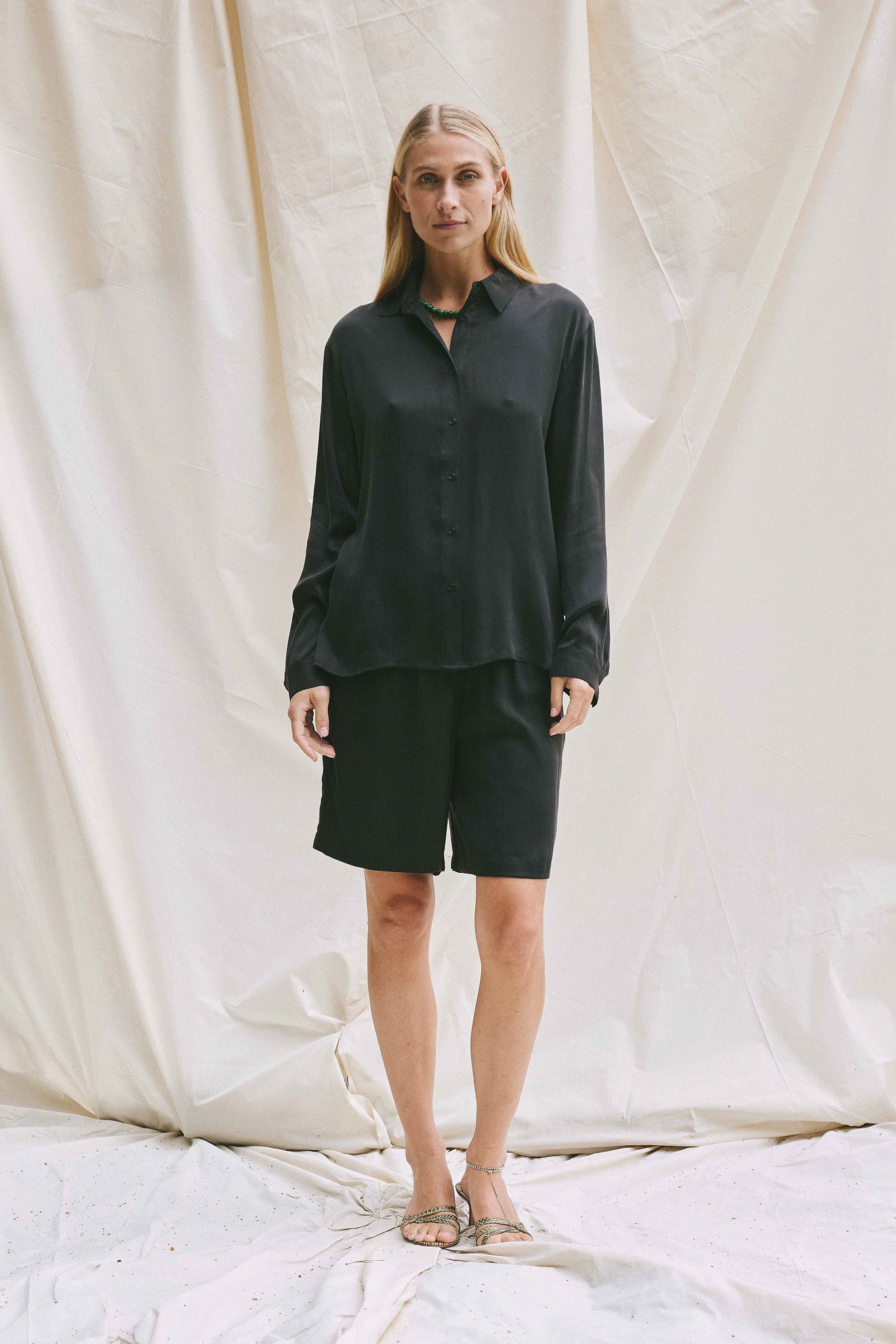 Beta Studios Fro Shorts Shorts Black