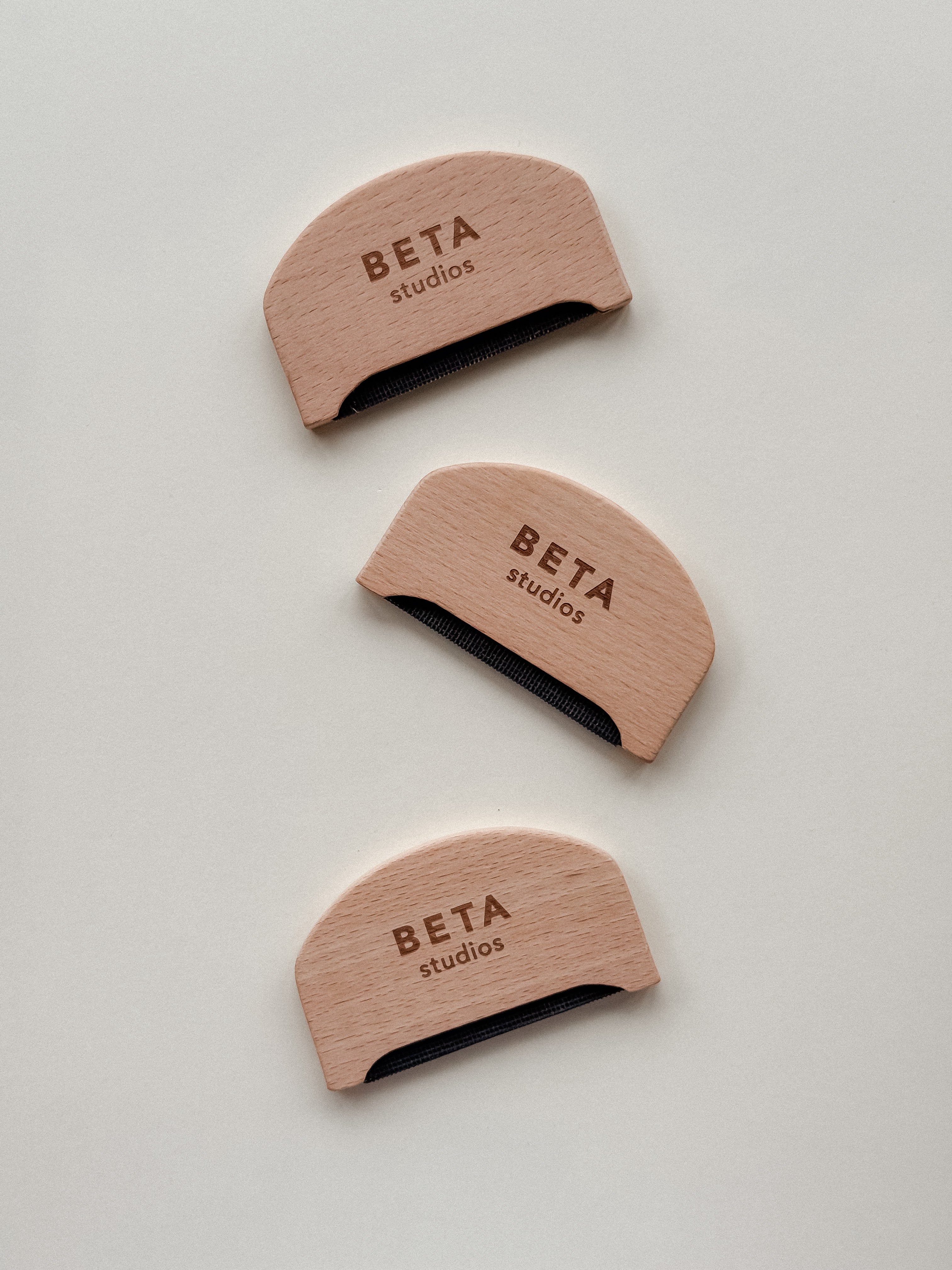 Beta Studios Knitwear Comb Accessories Neutral