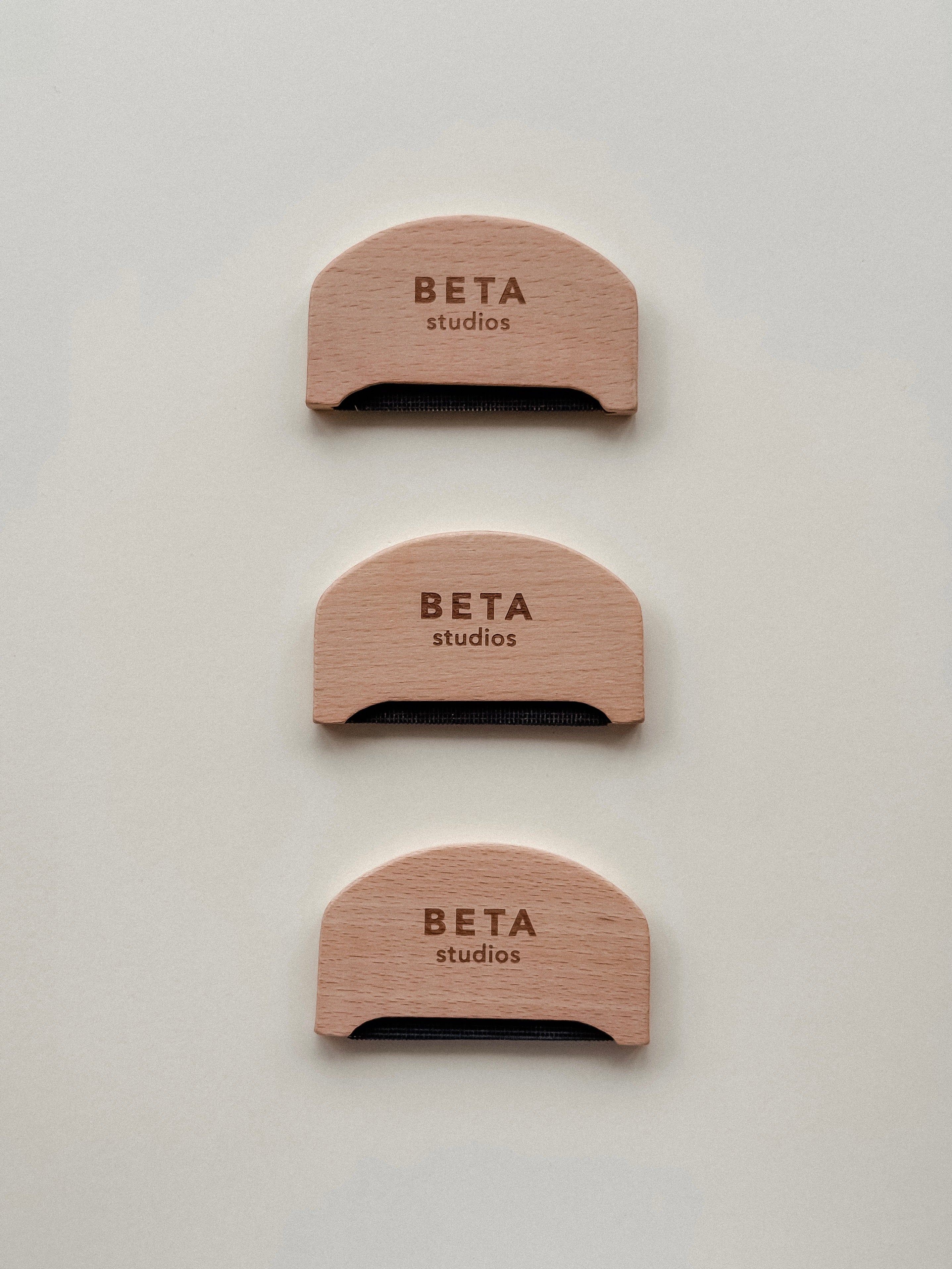 Beta Studios Knitwear Comb Accessories Neutral