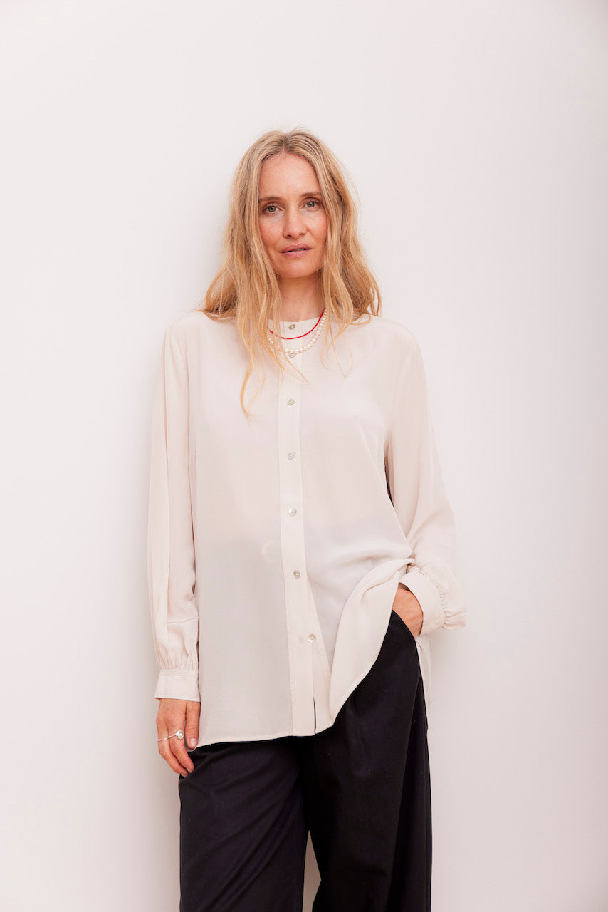 Beta Studios Linka Silk Shirt Shirt Oyster Grey