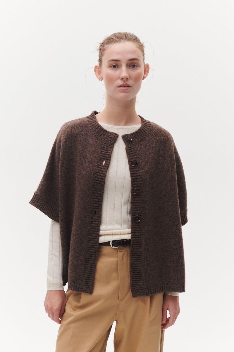 Beta Studios Malle Vest Knit Walnut