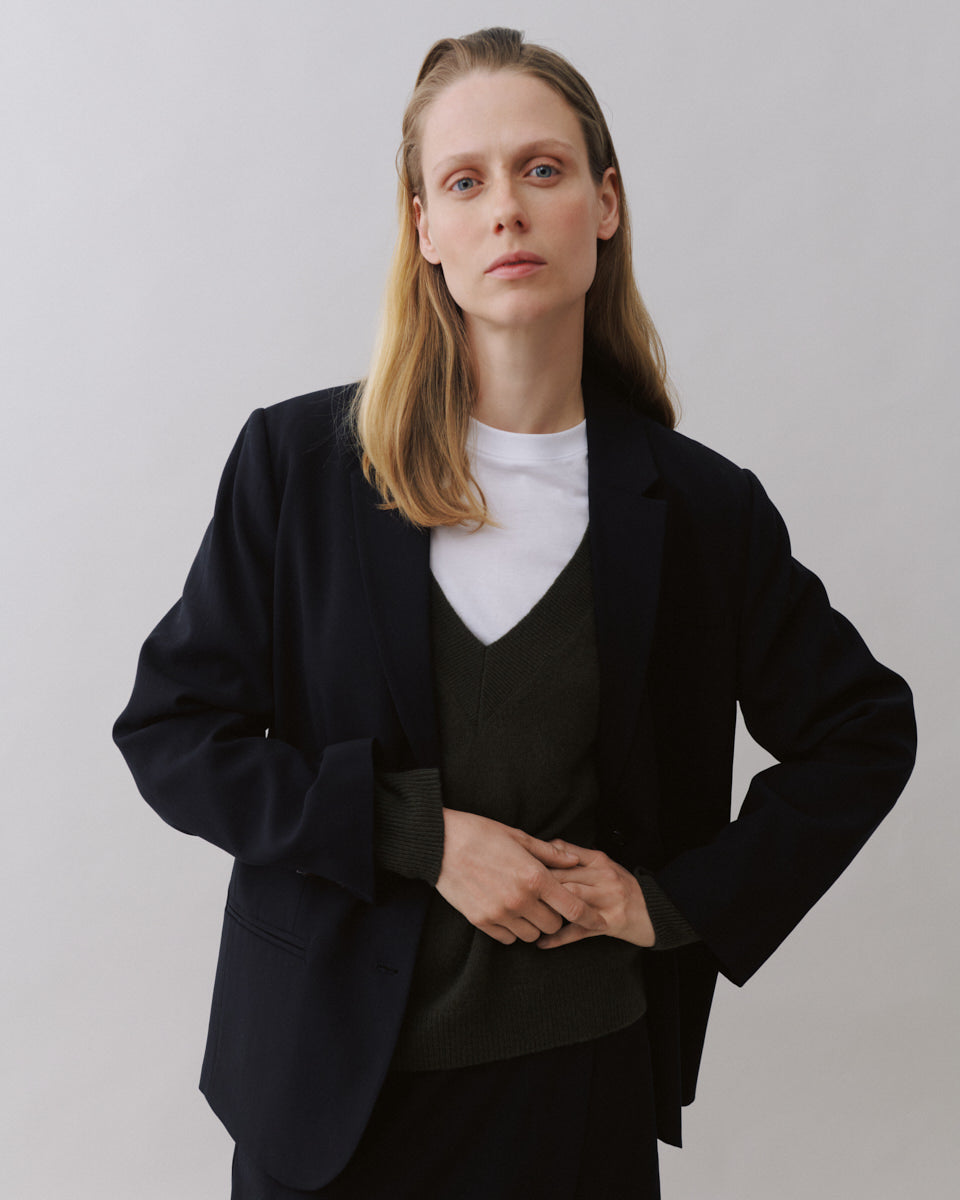 Beta Studios Nanna V-Neck Cashmere Tops Topiary Green