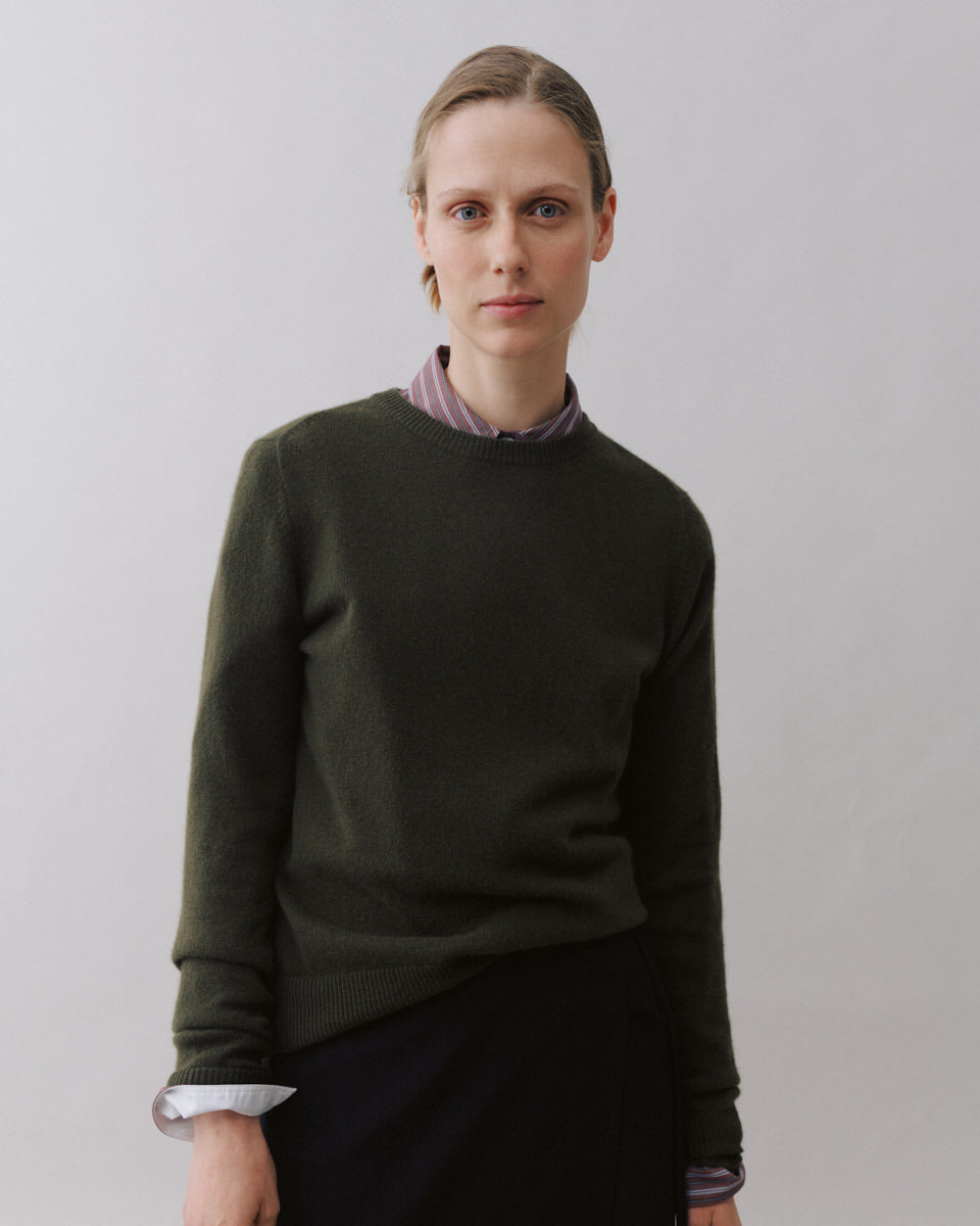 Beta Studios Abbie O-neck Basic Cashmere Tops Topiary Green
