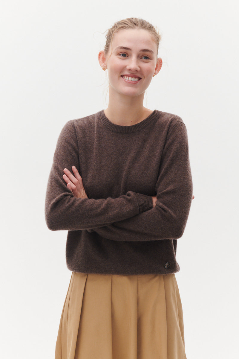 Beta Studios Abbie O-neck Basic Cashmere Tops Walnut