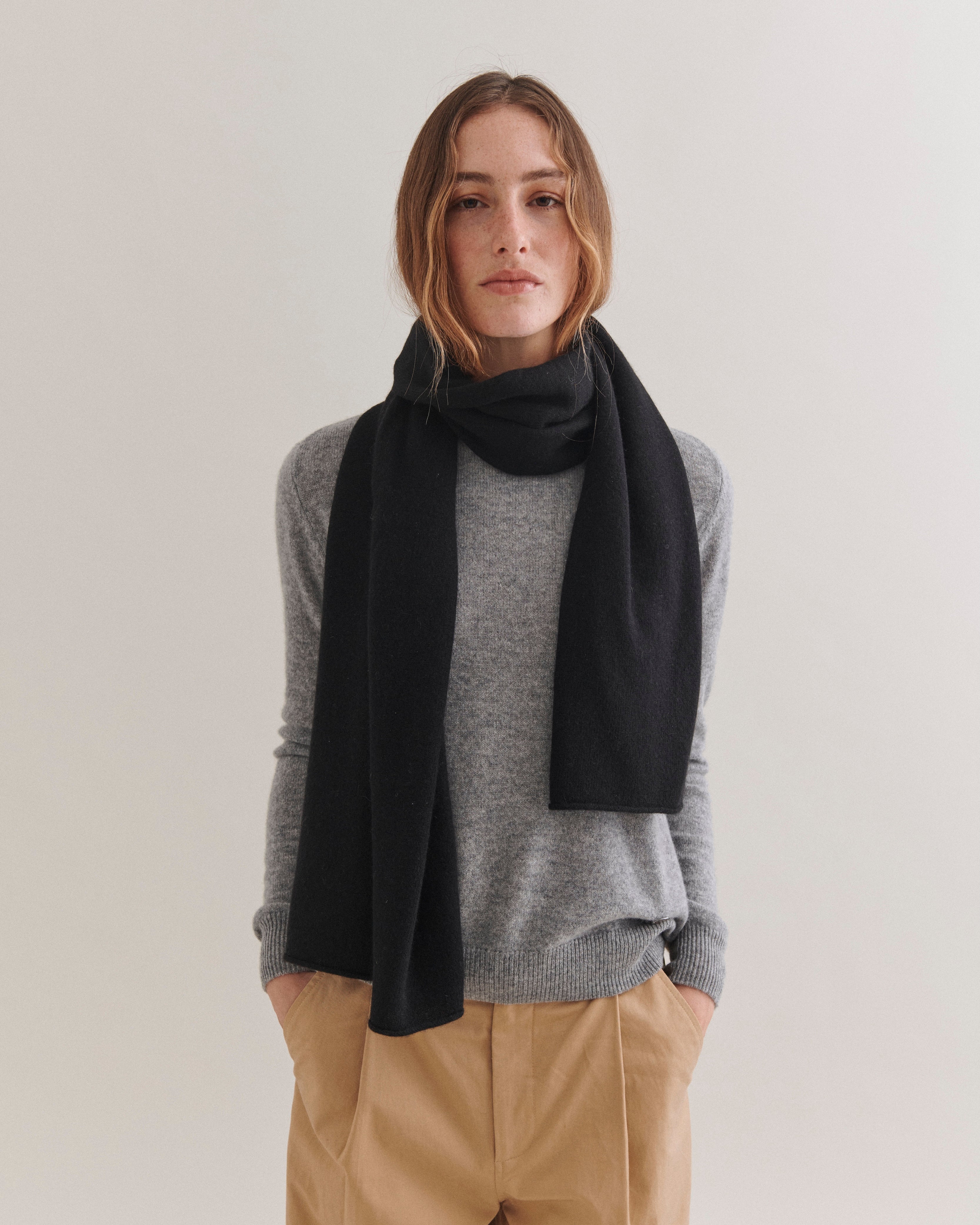 Beta Studios Aja Long Scarf Accessories Cashmere Black