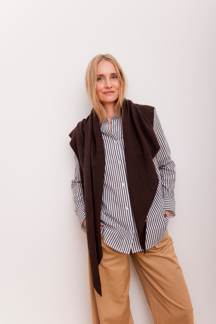 Beta Studios Alexa Big Triangle Scarf Accessories Cashmere Anthracite Grey