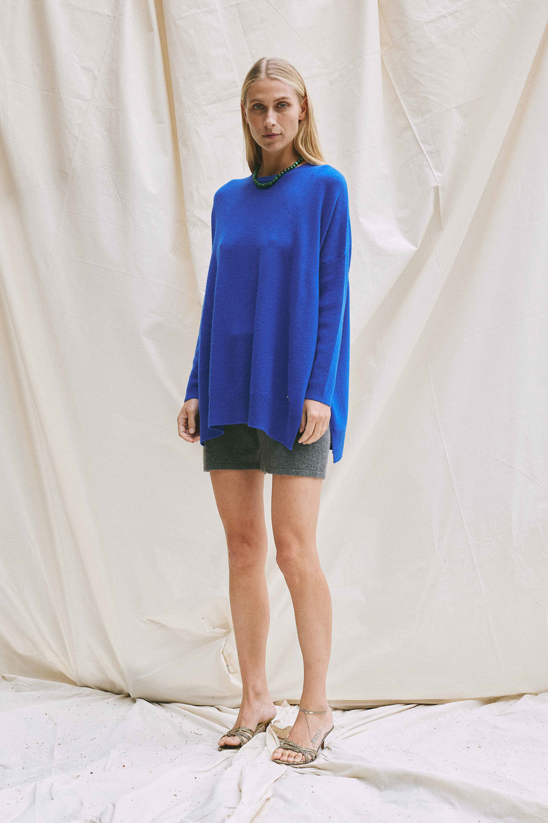 Beta Studios Berta Oversize O-neck top Cashmere Tops Azure Blue