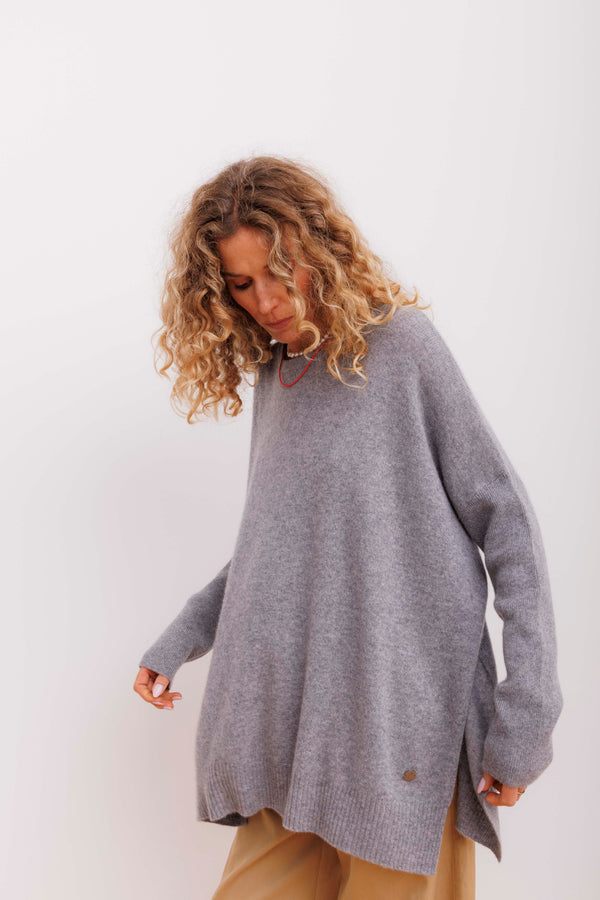 Beta Studios Berta Oversize O-neck top Cashmere Tops Grey Melange