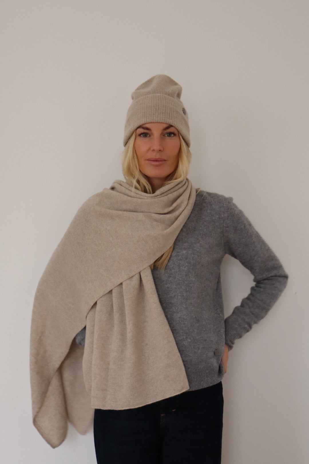 Beta Studios Hue Solid Cashmere Accessories Cashmere Sand Melange