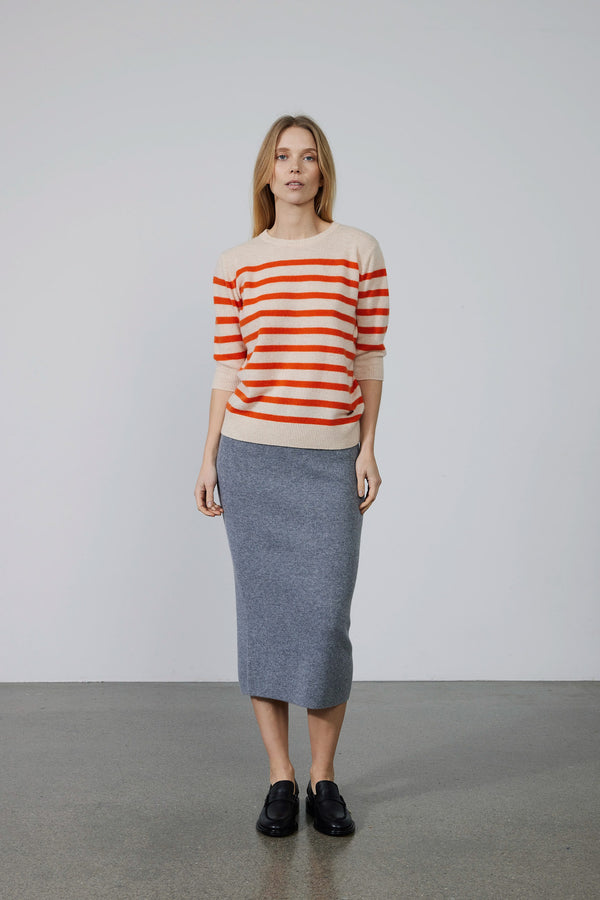 Beta Studios Lady Sleeve Striped Cashmere Cashmere Tops Oatmilk/Poppy Orange