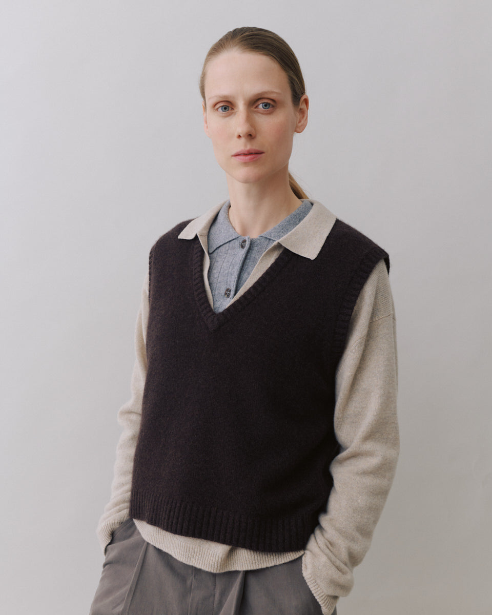 Beta Studios Ninka Vest Cashmere Vest Compost
